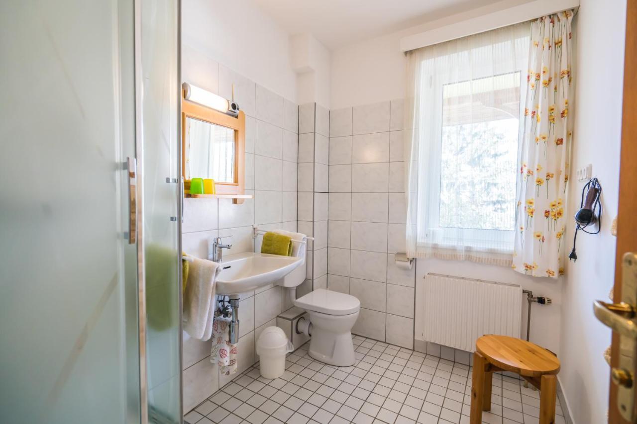 Szent Kristóf Panzió és Apartmanok Esztergom Exterior foto